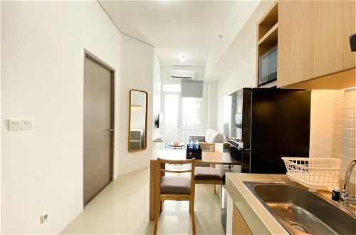 Photo 5 - Best Homey 1Br At Vasanta Innopark Apartment