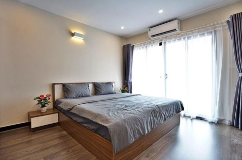 Photo 22 - ParadiseHome Luxury Apartment Nhat Chieu
