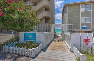 Photo 2 - Bright & Modern Townhome: Steps to Miramar Beach