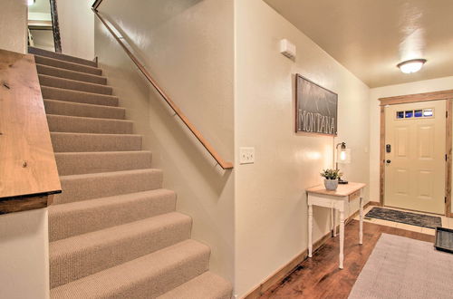 Photo 5 - Townhome w/ Private Hot Tub, 8 Mi to Downtown