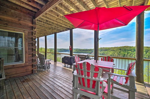 Foto 8 - Spacious Cabin on Dale Hollow Lake W/hot Tub