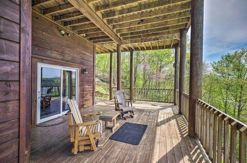 Foto 21 - Spacious Cabin on Dale Hollow Lake W/hot Tub