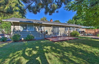 Photo 1 - Eugene Retreat: Large Yard + Central Location