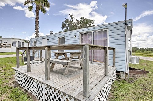 Photo 21 - Cozy Lakefront Home in Ocala w/ Deck, Grill + A/c
