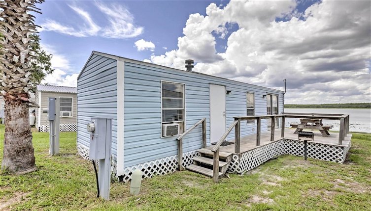 Photo 1 - Cozy Lakefront Home in Ocala w/ Deck, Grill + A/c