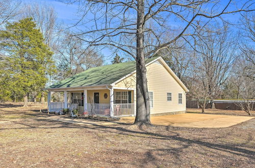 Photo 26 - Dog-friendly Senatobia Cottage w/ Fishing Pond