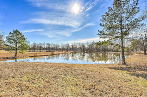 Photo 23 - Dog-friendly Senatobia Cottage w/ Fishing Pond