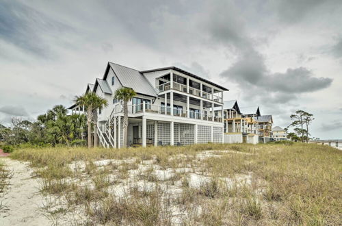 Photo 12 - Luxe Beachfront Windmark Cottage w/ Deck