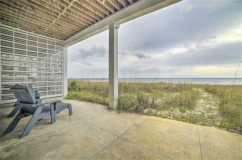Photo 27 - Luxe Beachfront Windmark Cottage w/ Deck
