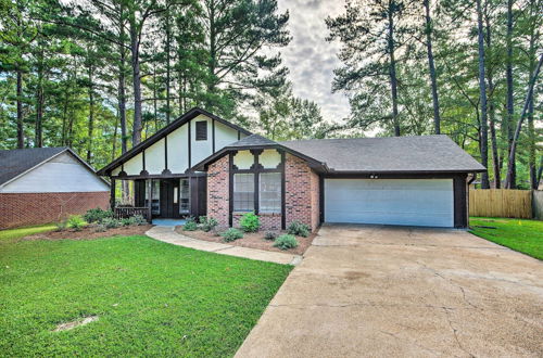 Photo 11 - Charming Brandon Home w/ Deck, Charcoal Grill