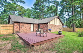 Photo 2 - Charming Brandon Home w/ Deck, Charcoal Grill