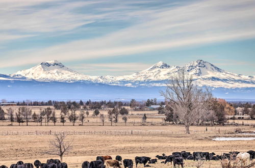 Foto 2 - Beautiful Ranch Home w/ Cascade Mountain View