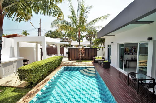 Photo 3 - AR Private Pool Villa High Speed Wi-fi Cable TV