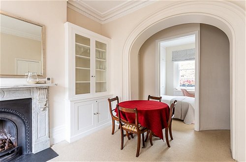 Photo 18 - High Ceilings Cosy Flat in the Heart of Westbourne Grove