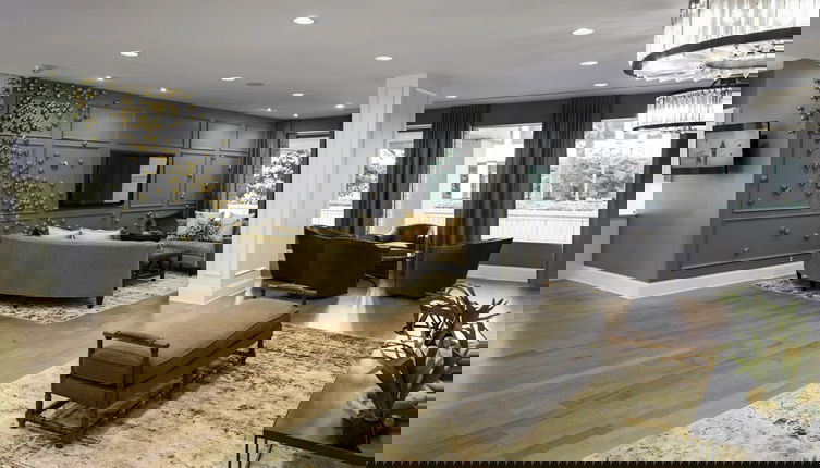 Photo 1 - Awesome 2 BR Condo Crystal City