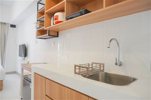 Foto 5 - Good Choice And Homey Studio Tokyo Riverside Pik 2 Apartment