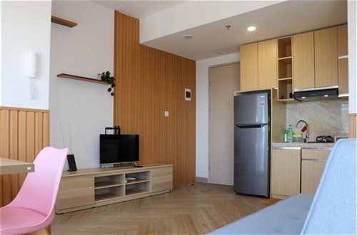 Foto 13 - Spacious And Cozy Studio Tokyo Riverside Pik 2 Apartment