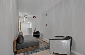Foto 2 - Gorgeous Apartment with Free Parking