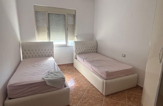 Foto 2 - Inviting 2-bed Apartment in Durrës