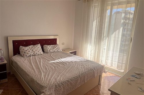 Photo 4 - Inviting 2-bed Apartment in Durrës