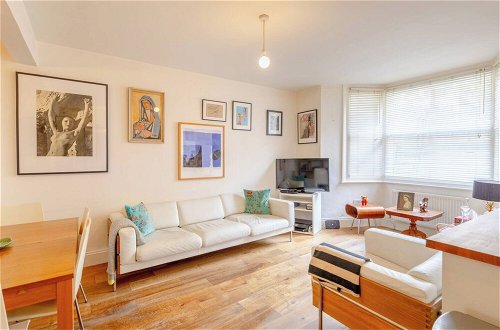 Foto 13 - Cosy & Calm 2BD Flat With Garden - Holloway