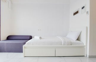 Photo 3 - Comfort Stay And Cozy Studio Sky House Alam Sutera Apartment