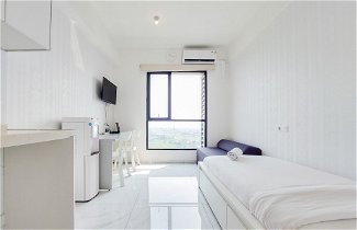 Photo 2 - Comfort Stay And Cozy Studio Sky House Alam Sutera Apartment