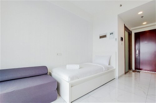 Photo 12 - Comfort Stay And Cozy Studio Sky House Alam Sutera Apartment