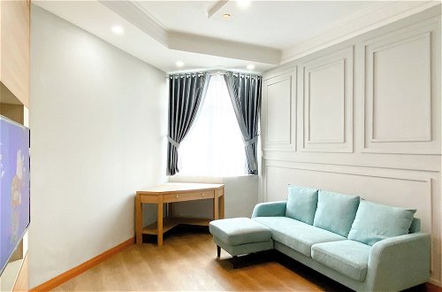 Photo 19 - Comfort 2Br At Crown Court Executive Condominium Apartment