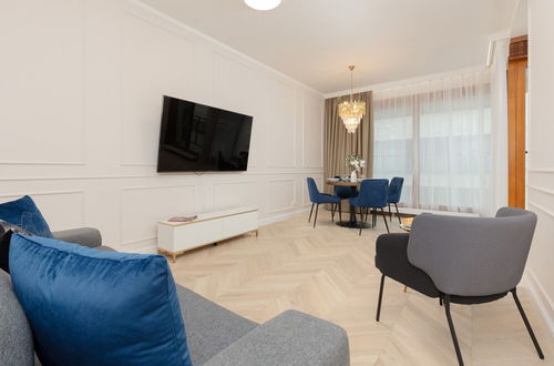 Photo 1 - Deluxe Apartment by Renters