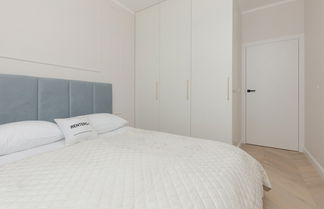 Photo 3 - Deluxe Apartment by Renters