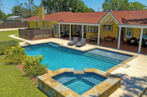 Photo 1 - Sunshine Haus With Pool and Hot Tub