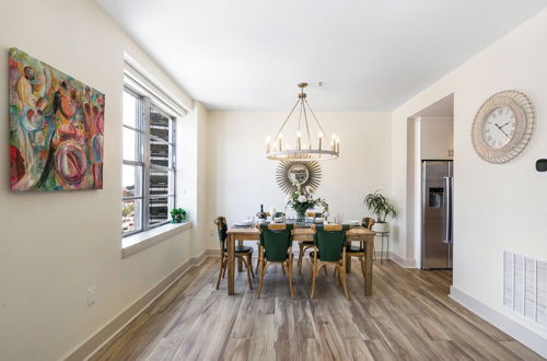 Foto 5 - Amazing 3-Bedroom Luxury Condo Just Steps to the French Quarter