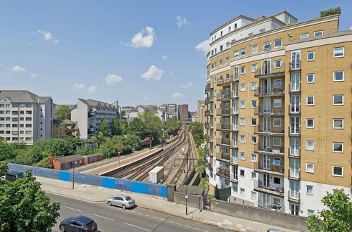 Photo 27 - Fabulous Three Bedroom Flat Near Marylebone by Underthedoormat