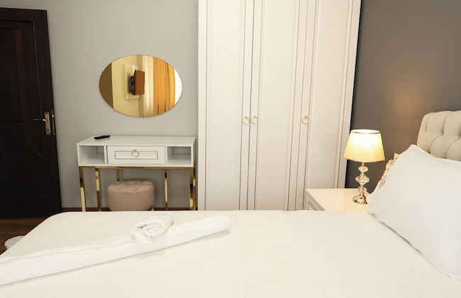 Golden Homes Luxury Suites - Photo 9