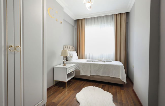 Golden Homes Luxury Suites - Photo 10
