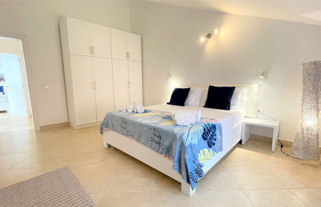Branco Suites - Photo 12
