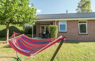 Photo 1 - Cozy Bungalow With a Spacious Garden near the Sea