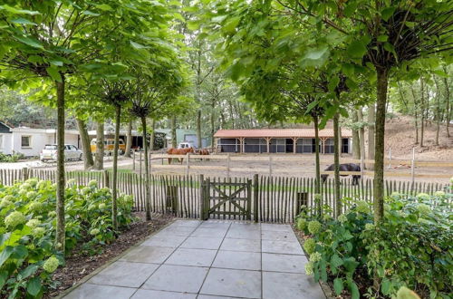 Foto 9 - Country House With Fireplace at Bedafse Bergen