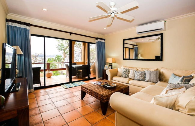 Elegant 3BR Beachfront Condo with Spacious Interior, Ocean-View Terrace & Direct Access to Playa Flamingo - Foto 13