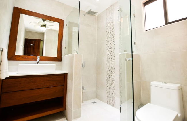 Elegant 3BR Beachfront Condo with Spacious Interior, Ocean-View Terrace & Direct Access to Playa Flamingo - Foto 24