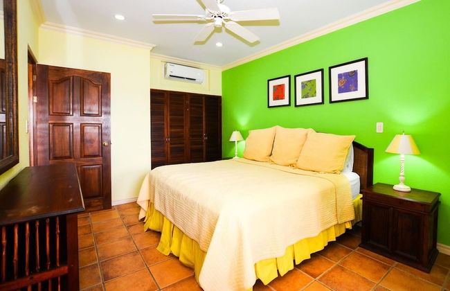 Elegant 3BR Beachfront Condo with Spacious Interior, Ocean-View Terrace & Direct Access to Playa Flamingo - Foto 7