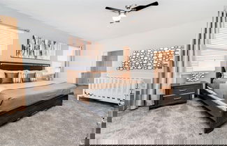 Foto 2 - Spacious Luxury Home Near Disney & Universal