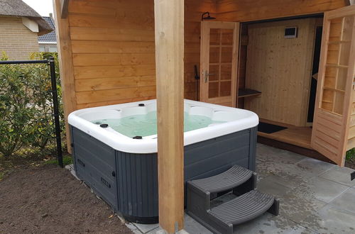 Photo 35 - Nice Holiday Home with Sauna & Hot Tub near Wadden Sea