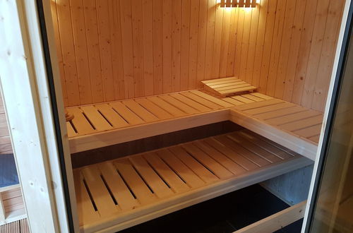 Photo 15 - Nice Holiday Home with Sauna & Hot Tub near Wadden Sea