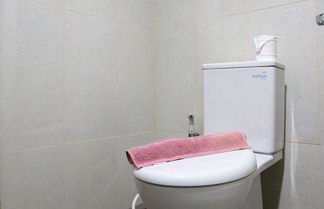 Modern Look and Homey Studio Apartment LRT City Jatibening - Foto 12