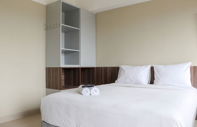 Modern Look and Homey Studio Apartment LRT City Jatibening - Foto 5