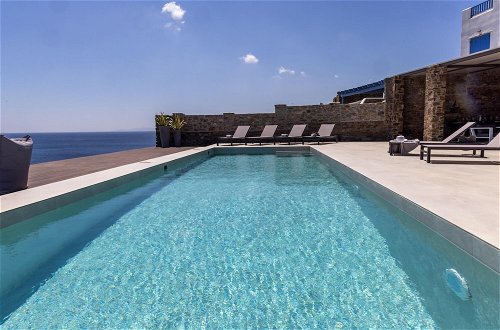 Photo 4 - Aegean Whispers Sea Front Villa in Tinos
