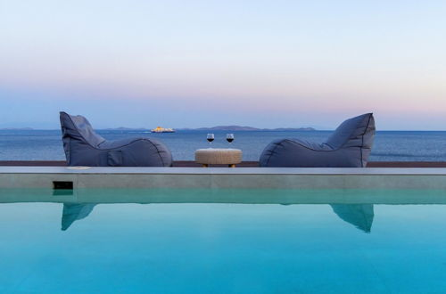 Foto 1 - Aegean Whispers Sea Front Villa in Tinos