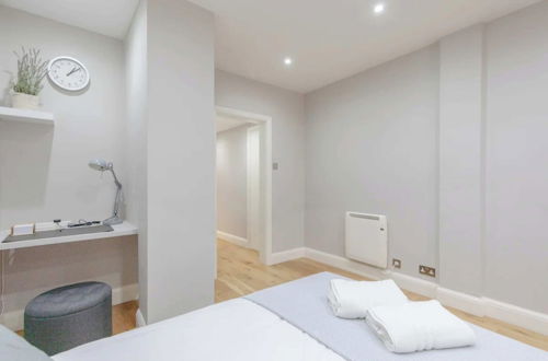 Foto 2 - Modern Studio Flat - 1 min to Paddington Station